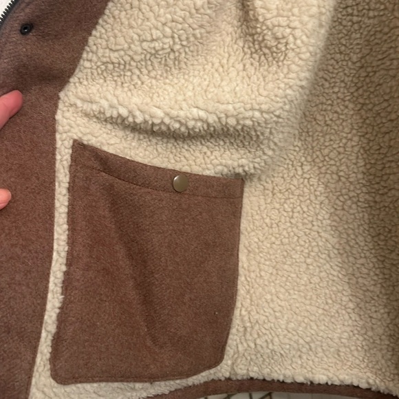 J. Crew Men’s wool outwear with fleece lining. Gently worn. Ready for winter - Picture 3 of 3